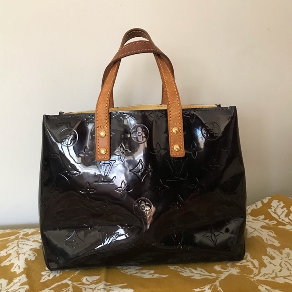 Auth. Louis Vuitton Reade - Picture 3 of 14